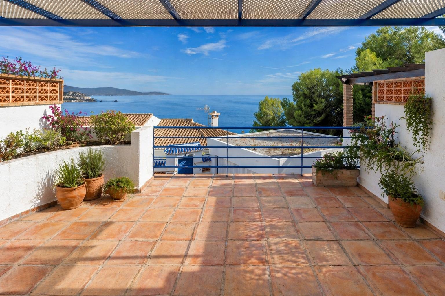 Terraced house - La Herradura - Marina del este