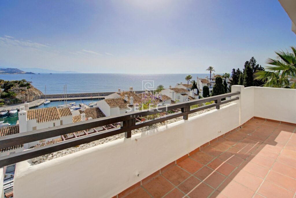 Semi-detached house - La Herradura - Marina del este
