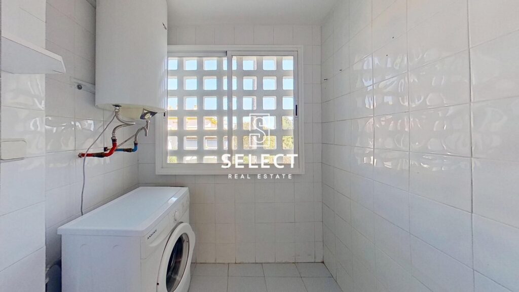 IS804 – Apartment – Marbella – Puerto Banus