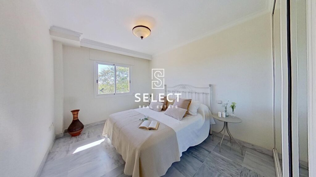 IS804 – Apartment – Marbella – Puerto Banus