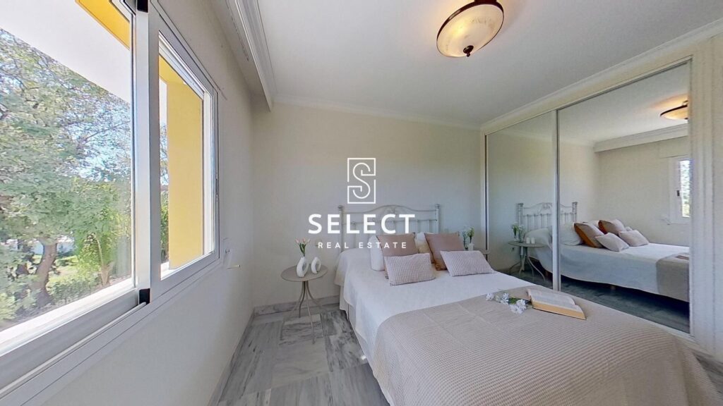 IS804 – Apartment – Marbella – Puerto Banus