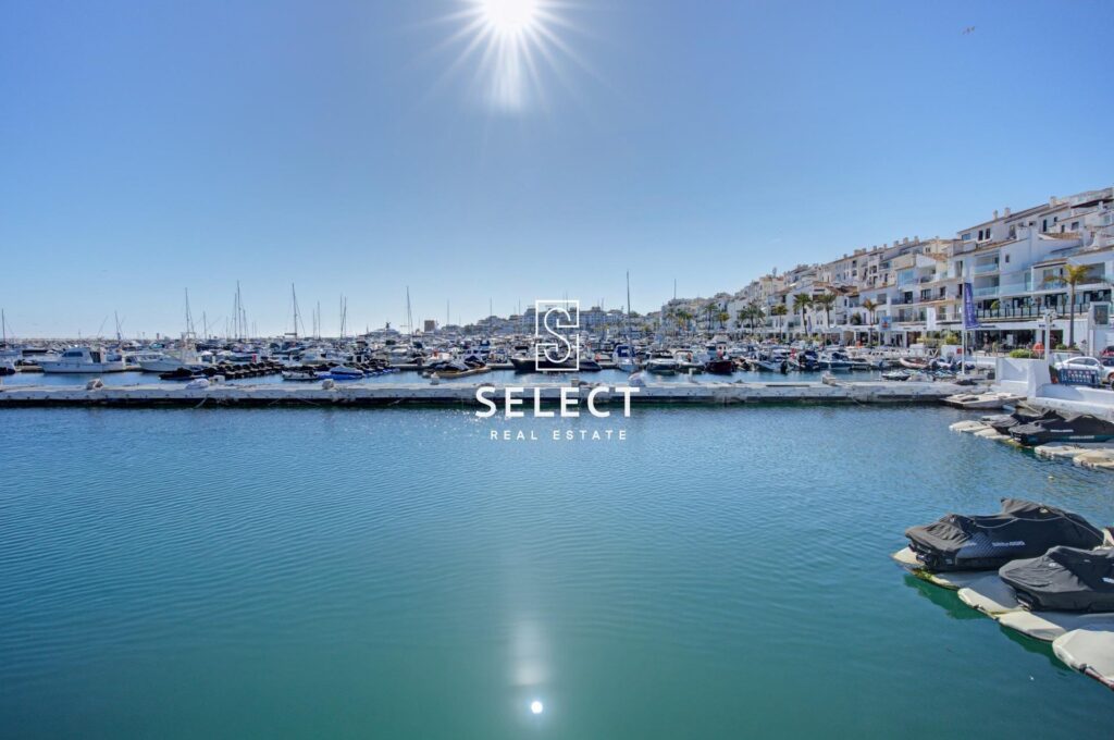 IS804 – Apartment – Marbella – Puerto Banus