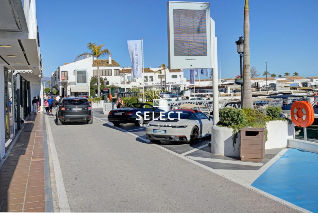 IS804 – Apartment – Marbella – Puerto Banus