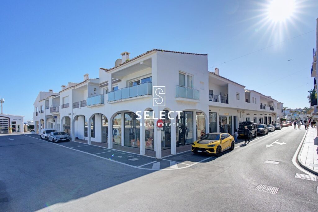 IS804 – Apartment – Marbella – Puerto Banus