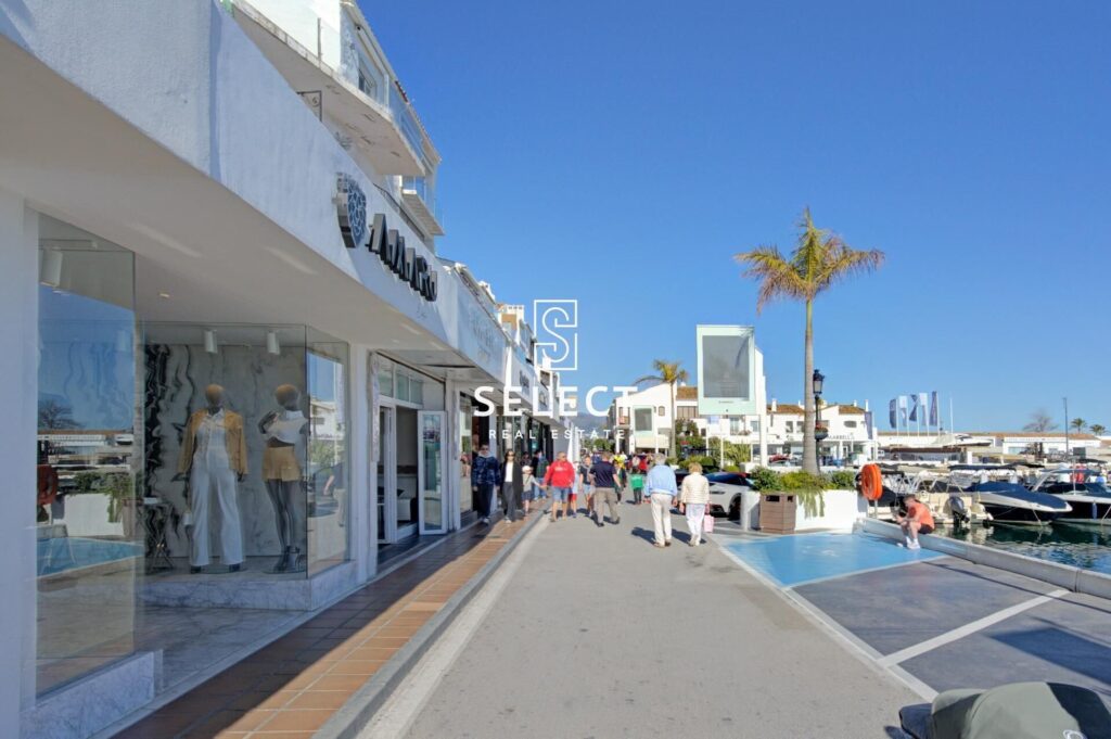 IS804 – Apartment – Marbella – Puerto Banus