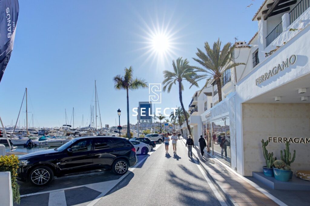 IS804 – Apartment – Marbella – Puerto Banus