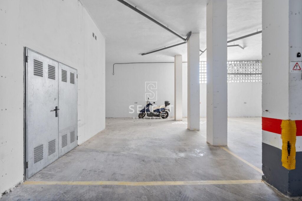 Garage - Apartment - La Herradura - Marina del este